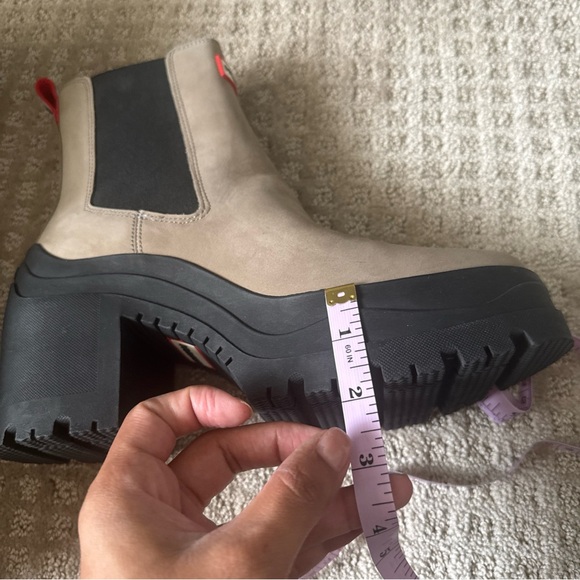 Hunter Women’s Miana Chelsea Boot - Size 9 - Picture 3 of 15